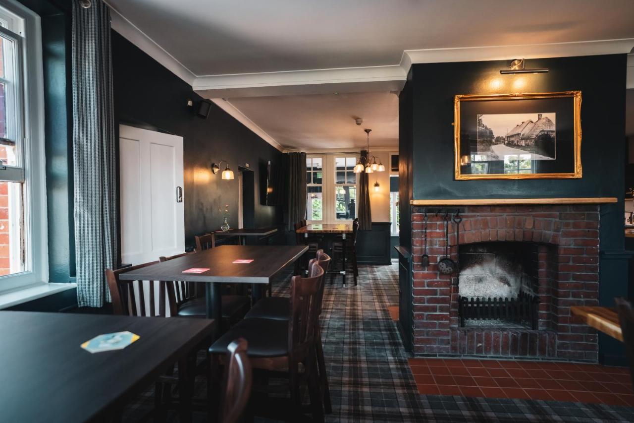 The Old Railway Porton Hotel Exterior foto